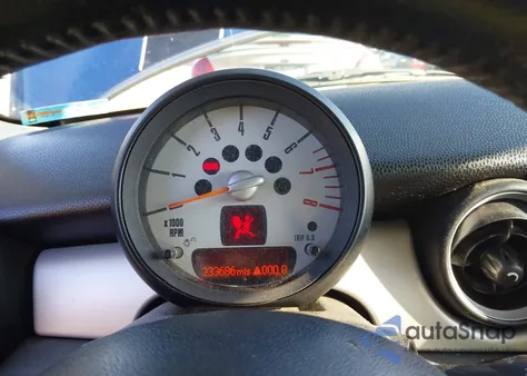 2012 Mini Cooper z USA, uszkodzony, nr VIN WMWSU3C51CT264009